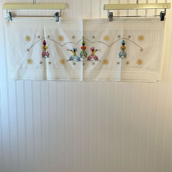 Vintage Jobelan Table Cover 14” x 36” Embroidery Tribal Celebration Musical - Picture 1 of 6